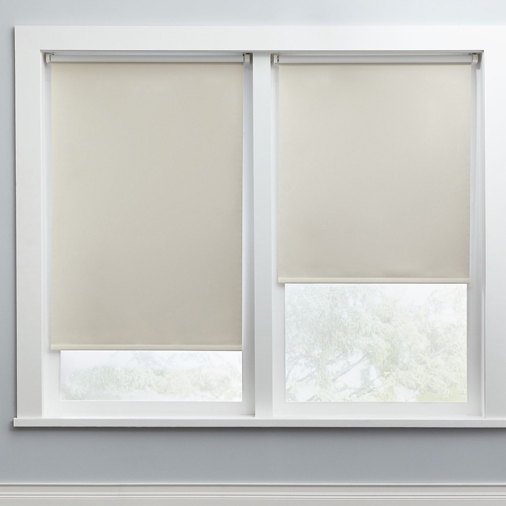 GLOWE Cordless Blackout Roller Shade in Moth 30x72